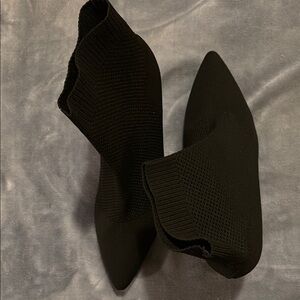 Black Women's Knit Ankle Boots